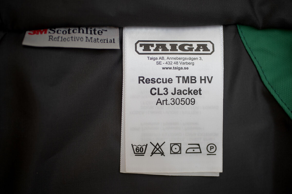 Tvättråd på Taigas Rescue TMB HV CL3-jacka